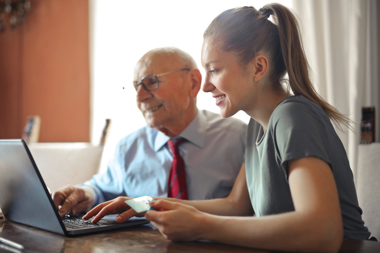 assistance personne âgée à domicile administratif